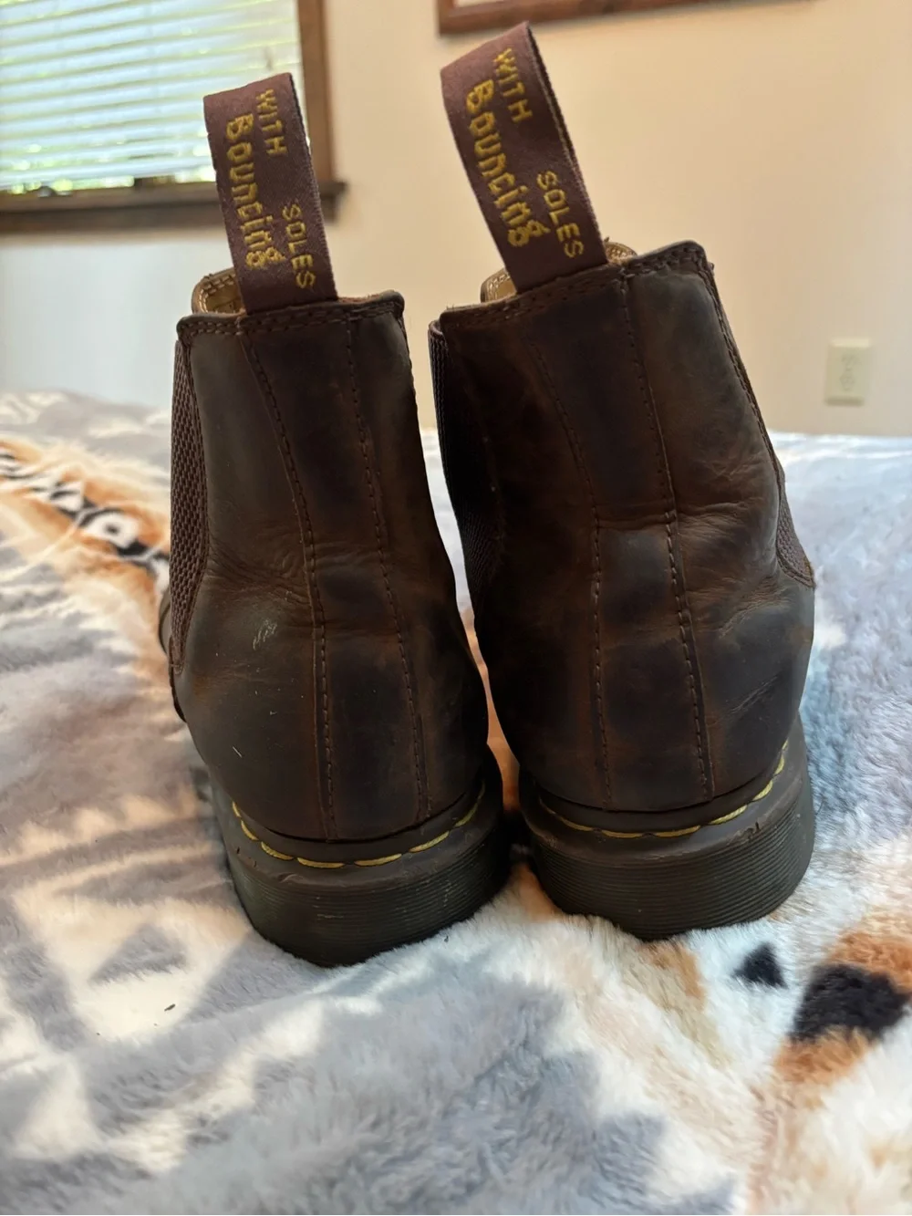 Dr. Martens Men’s Brown Chukka Chelsea Boots 13